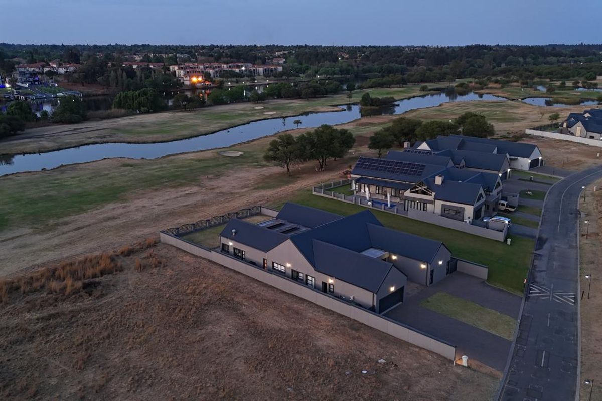 Exquisite 3-Bedroom Home for Sale in Heron Banks Golf Estate, Vaalpark - Photo 2