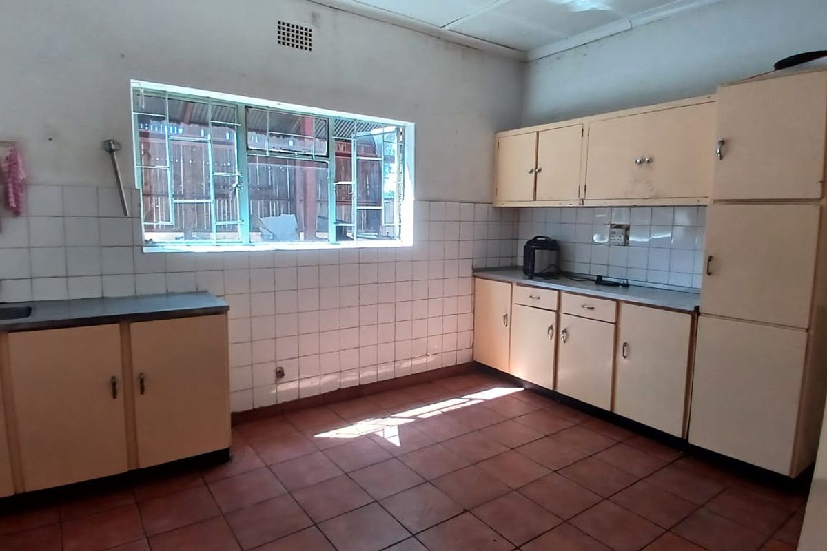 !Great Investment Opportunity!  !Close to Schools and Town! - Photo 5