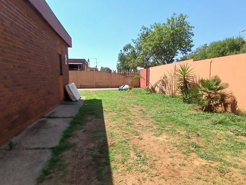 !Great Investment Opportunity!  !Close to Schools and Town! - Photo 10