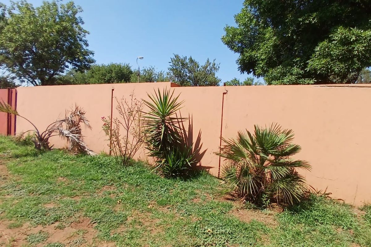 !Great Investment Opportunity!  !Close to Schools and Town! - Photo 2