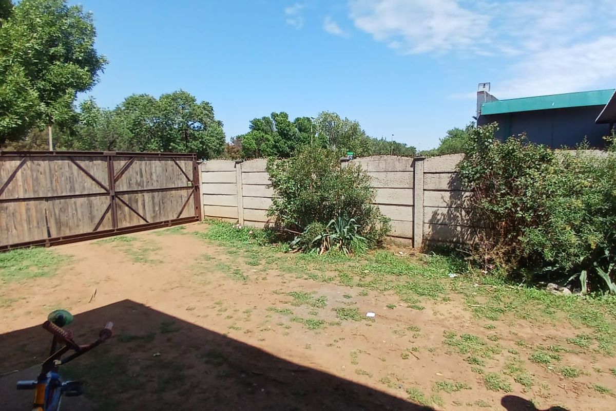 !Great Investment Opportunity!  !Close to Schools and Town! - Photo 4