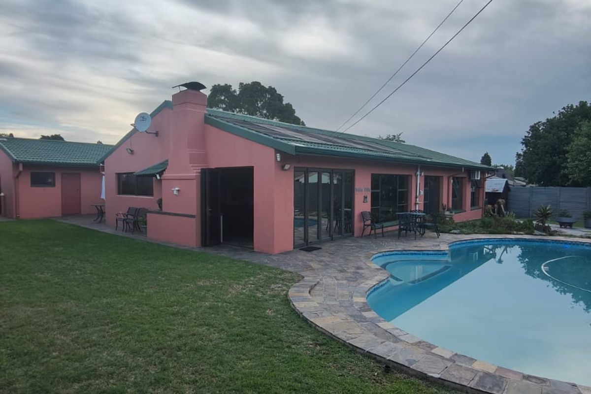 Experience luxurious living in this stunning property & own your dream home! - Photo 2