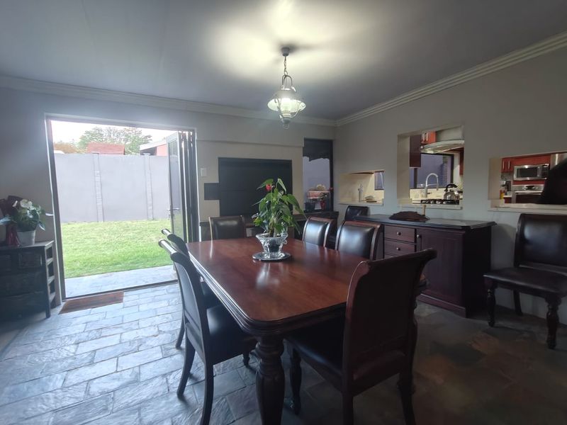 Experience luxurious living in this stunning property & own your dream home! - Photo 9