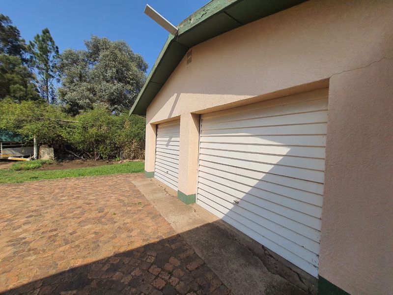Beautiful Positive Income Plot On The Main Road In Theoville For The Unbelievable Price !! - Photo 6