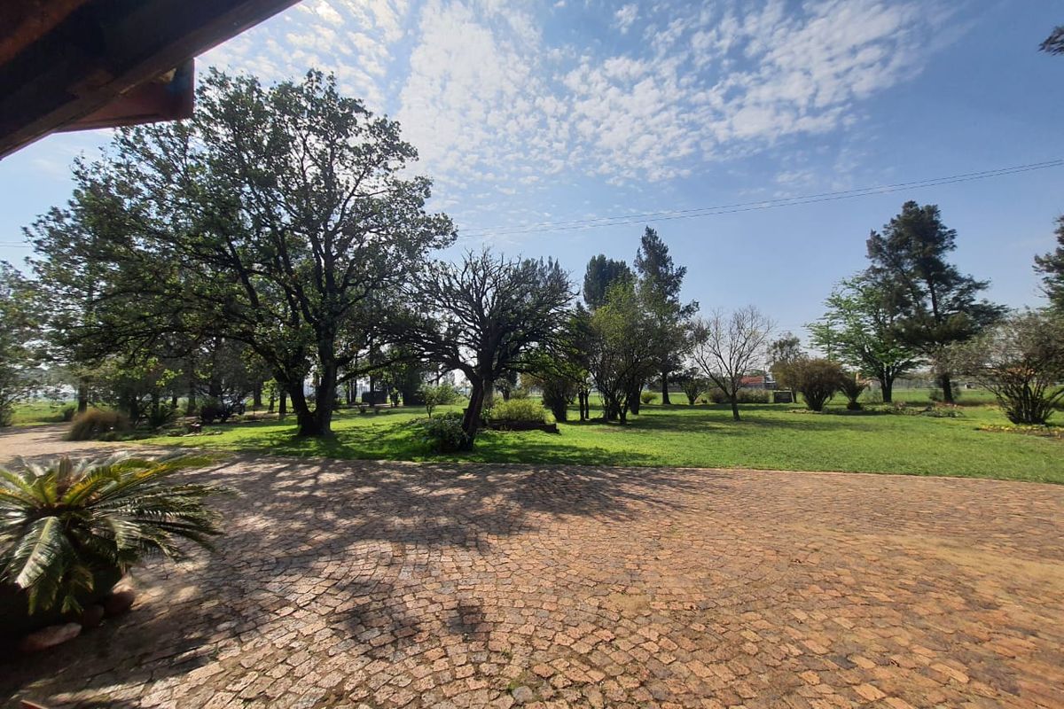 Beautiful Positive Income Plot On The Main Road In Theoville For The Unbelievable Price !! - Photo 4