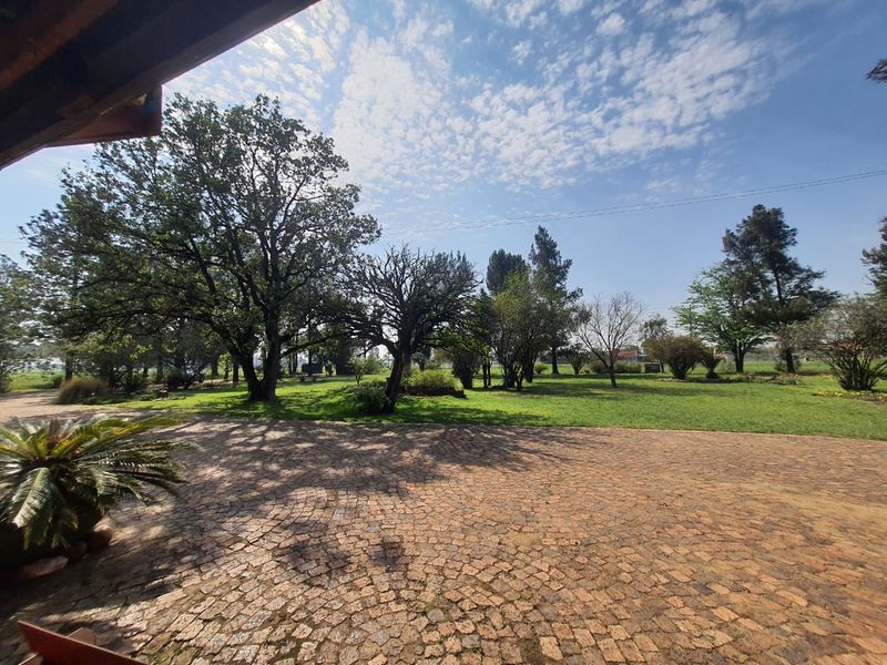 Beautiful Positive Income Plot On The Main Road In Theoville For The Unbelievable Price !! - Photo 4
