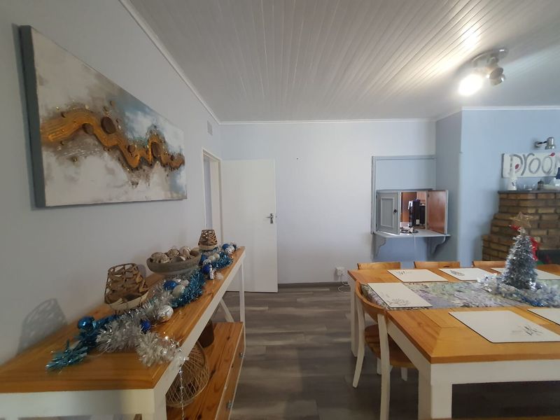 This 2.4 HA Plot Has A Sunny Patio With an Enclosed Braai When You Enter The House, - Photo 5