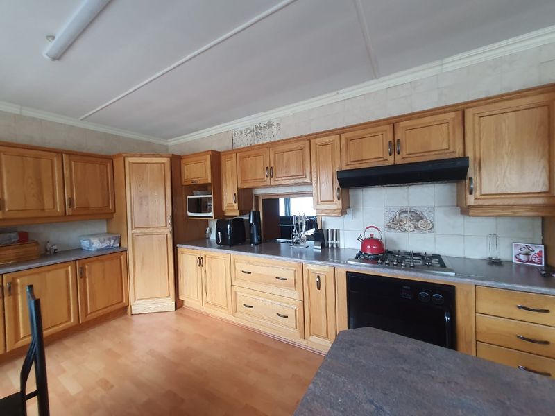 This 2.4 HA Plot Has A Sunny Patio With an Enclosed Braai When You Enter The House, - Photo 9