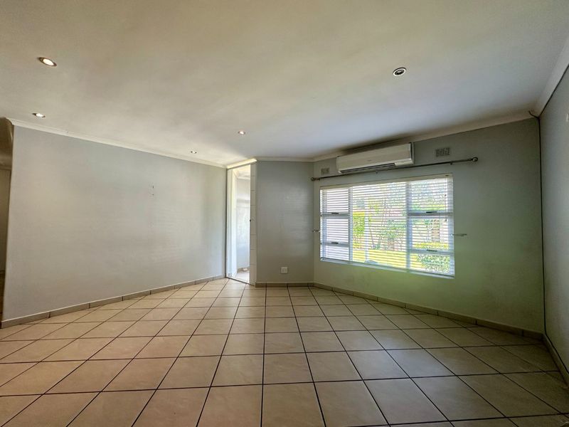 4-Bedroom House for Sale in Meer En See, Richards Bay - Photo 7