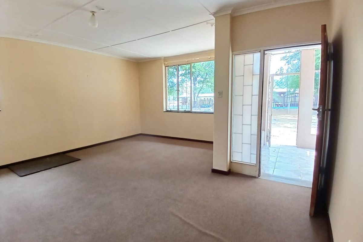 Move-in ready family house for sale in Sasolburg close to schools and CBD - Photo 4