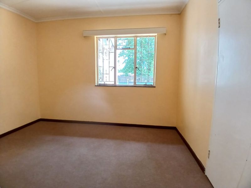 Move-in ready family house for sale in Sasolburg close to schools and CBD - Photo 9