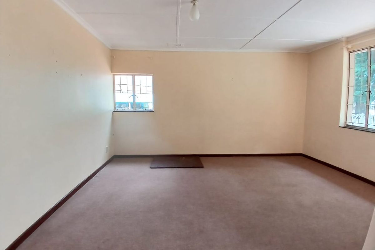 Move-in ready family house for sale in Sasolburg close to schools and CBD - Photo 5