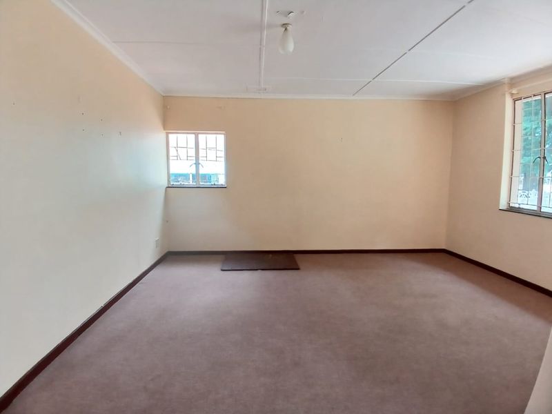 Move-in ready family house for sale in Sasolburg close to schools and CBD - Photo 5