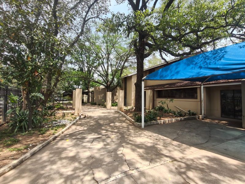 5,895m2 Property with lots of potential For Sale in Sasolburg. - Photo 4