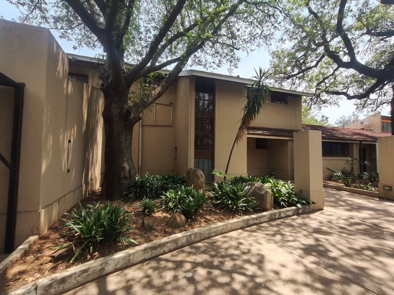 5,895m2 Property with lots of potential For Sale in Sasolburg. - Photo 2