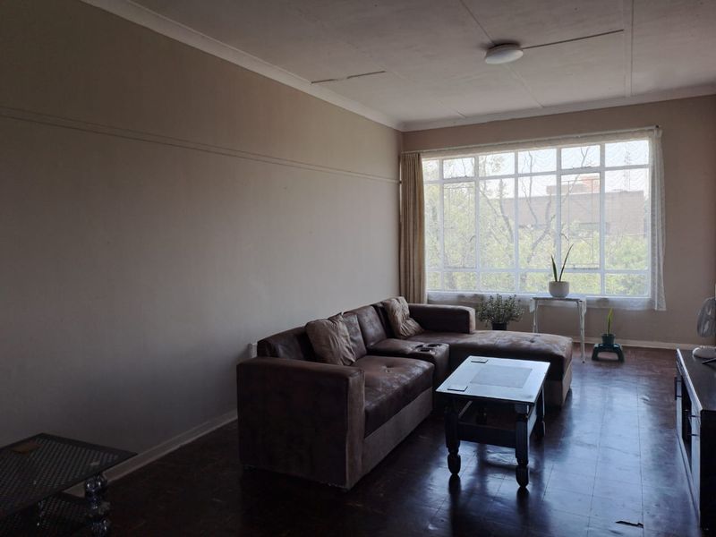 Flat For Sale In Vereeniging - Photo 5