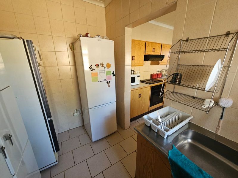 Beautiful Townhouse for Sale in Popular Sasolburg Complex! - Photo 9