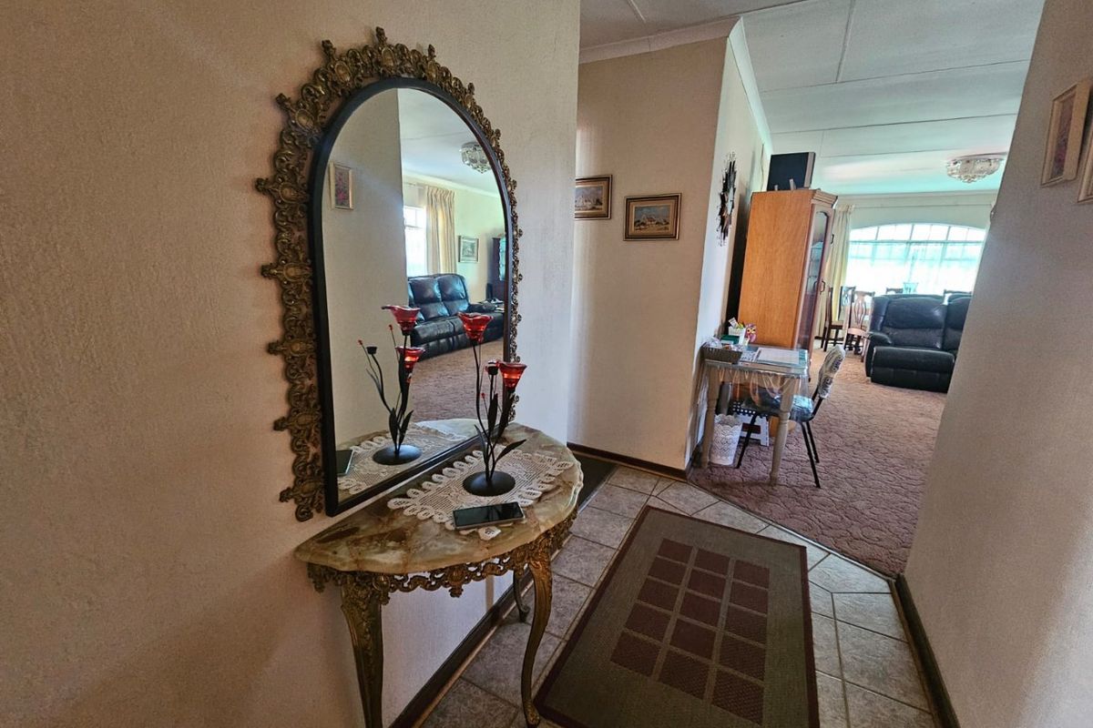 Beautiful Townhouse for Sale in Popular Sasolburg Complex! - Photo 3