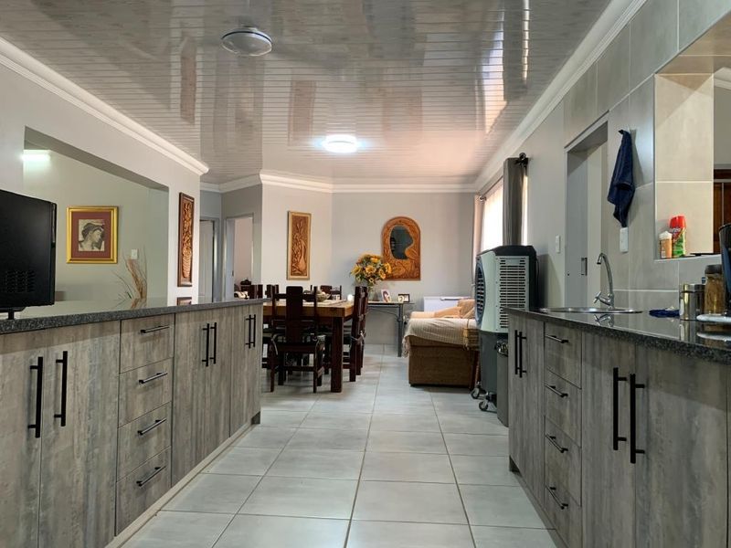 Bushveld Retreat in Kranspoort Vakansiedorp - Photo 2