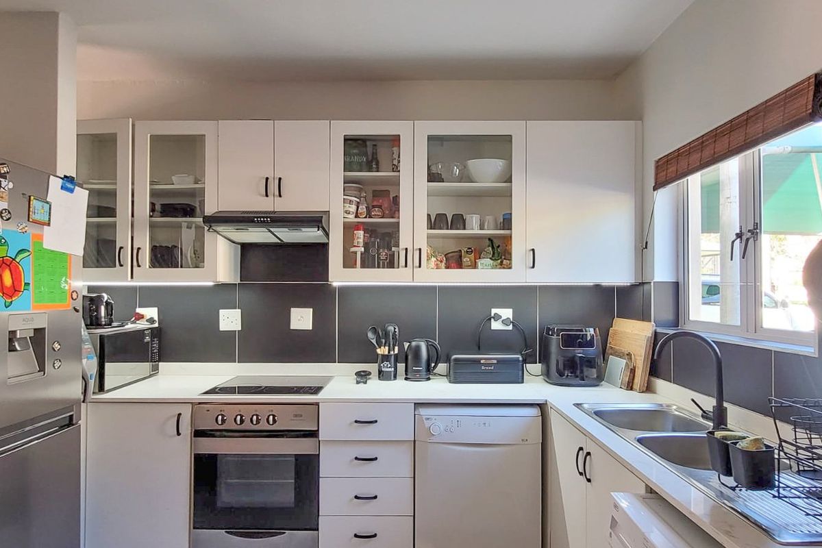 An investment positioned for success in Sheffield Manor - Photo 5