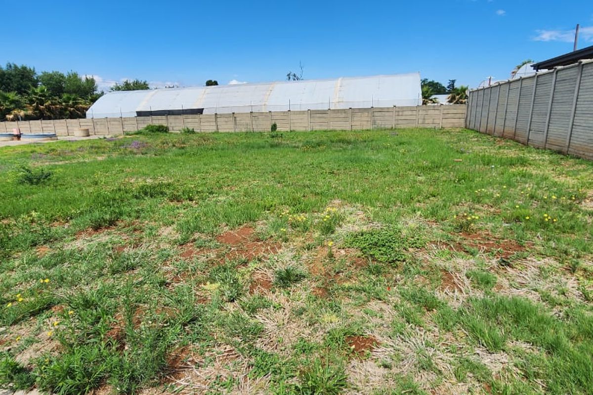 9  Stands for sale on a very Exclusive Estate in Mantevrede - Photo 2