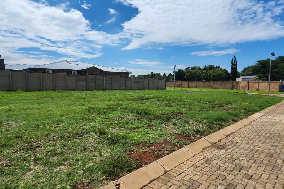 9  Stands for sale on a very Exclusive Estate in Mantevrede - Photo 3