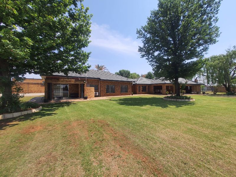 Exclusive River Estate Plot For Sale!! - Photo 9