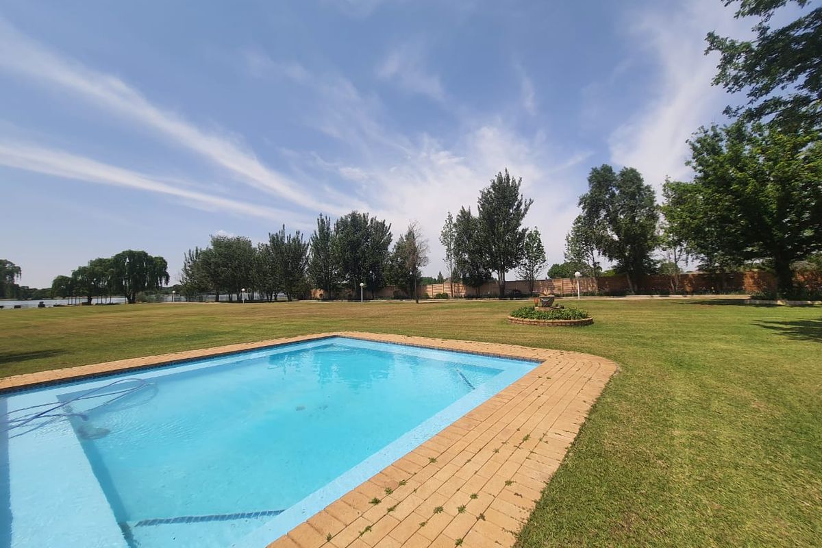 Exclusive River Estate Plot For Sale!! - Photo 2