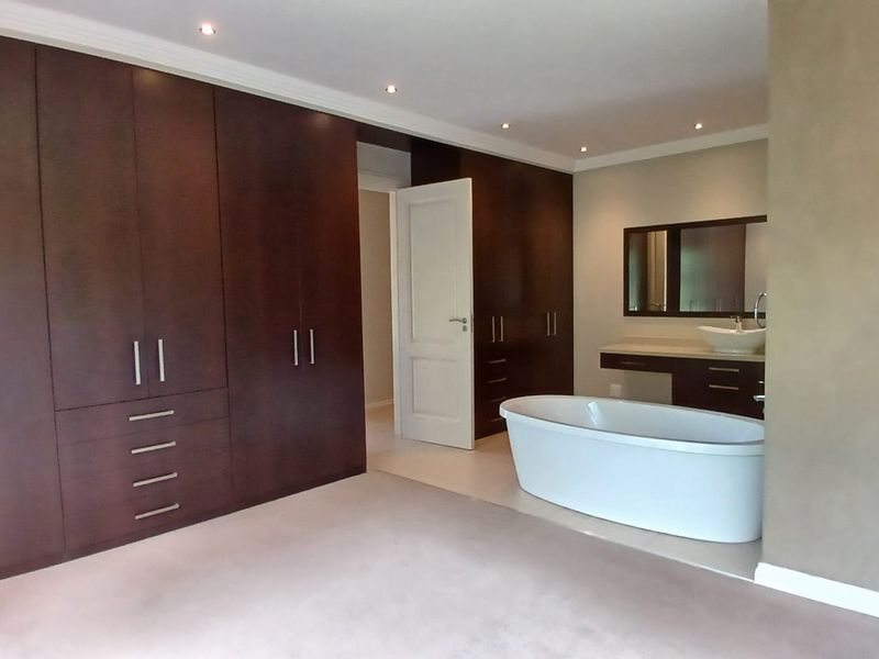 !Stunner River Front Estate Home! !Cannot be beat! - Photo 6