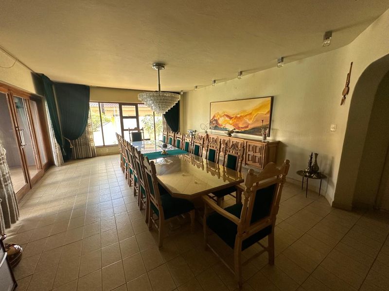 Luxury living at its finest only at R 7 610 000, In The Heart Of Roshnee ! - Photo 4