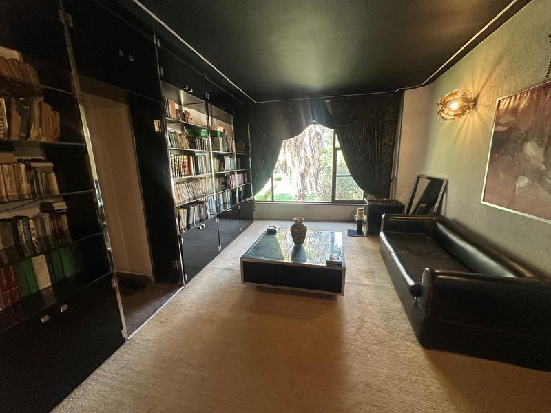 Luxury living at its finest only at R 7 610 000, In The Heart Of Roshnee ! - Photo 6