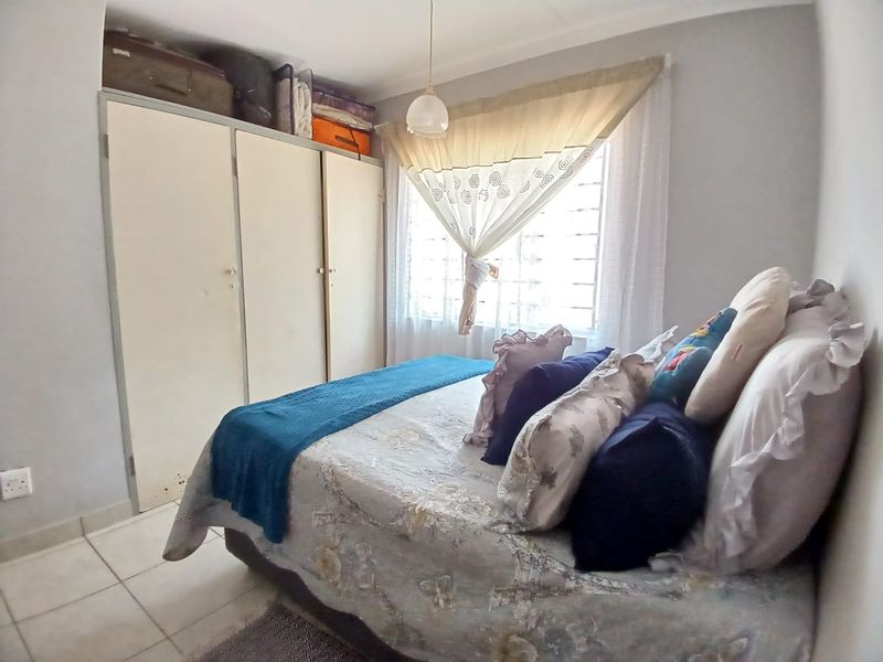 Investment opportunity in Sasolburg prime area close to shopping centers - Photo 10
