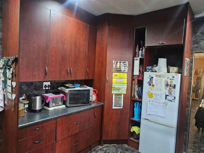 Don’t Miss Out On This 3 Bedroom Bargain  Located In The Heart Of Duncanville! - Photo 9