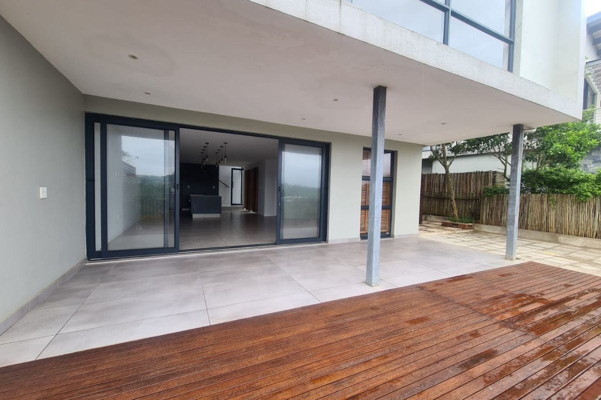 Exquisite Dual-Level Family Home in Simbithi Eco Estate - Photo 2