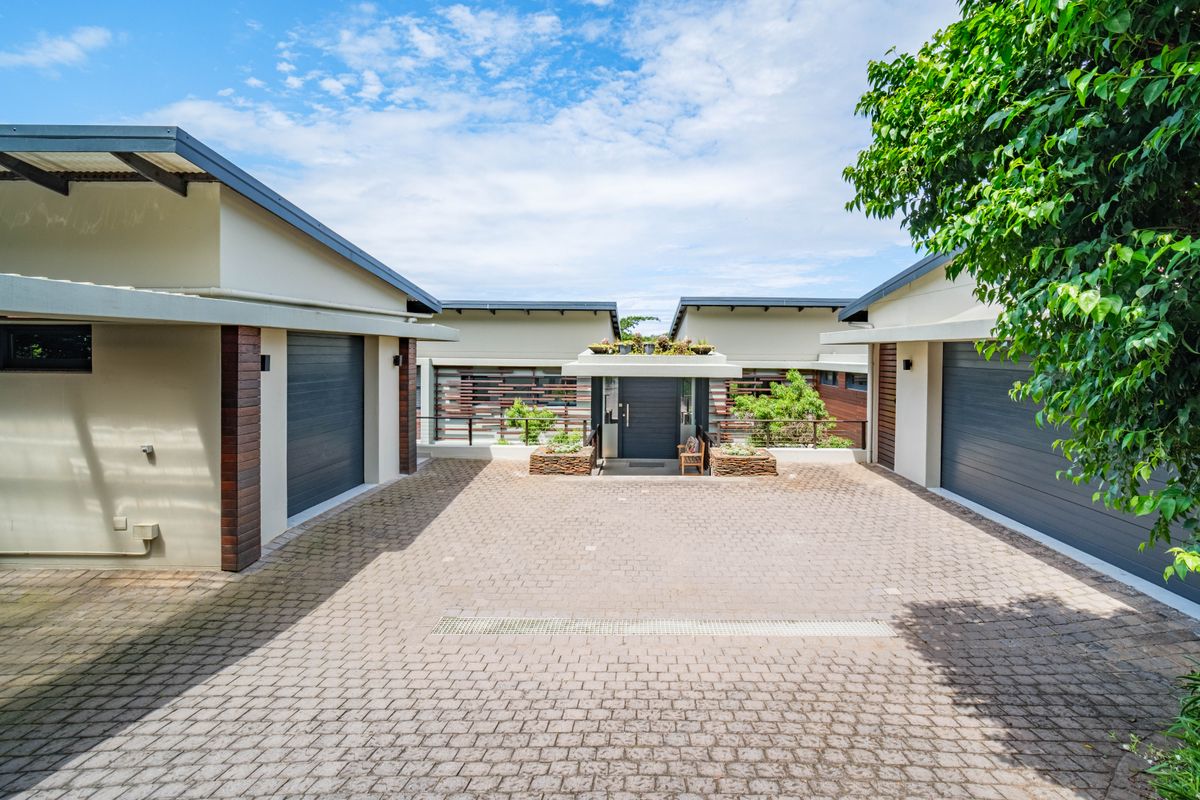 Spectacular Home in Jackal Berry Lane, Simbithi Eco Estate - Photo 3
