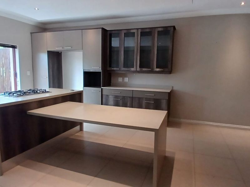 !Stunner River Front Estate Home! !Cannot be beat! - Photo 2