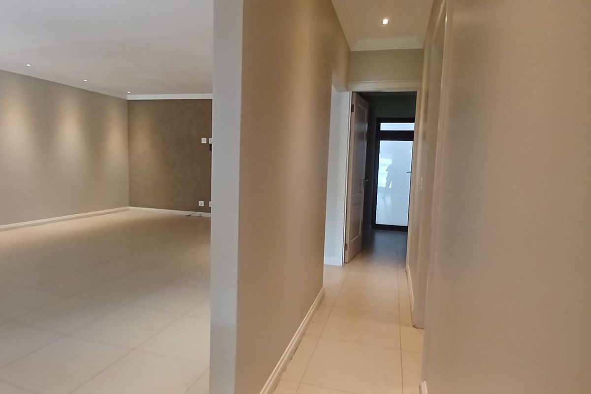 !Stunner River Front Estate Home! !Cannot be beat! - Photo 5