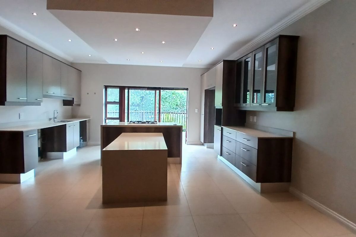 !Stunner River Front Estate Home! !Cannot be beat! - Photo 3