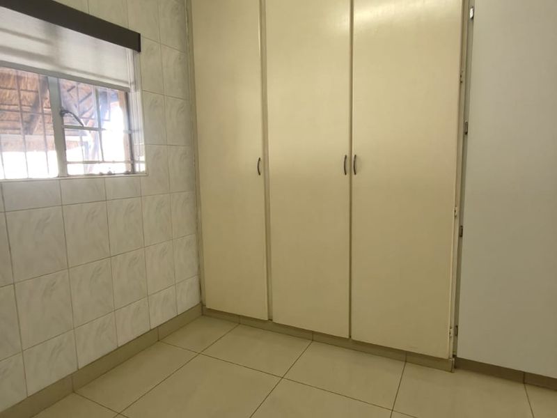 Fantastic spacious 4 bedroom house for Sale in Vaalpark. - Photo 10