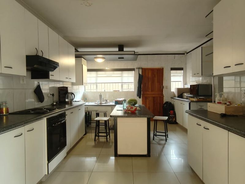 Fantastic spacious 4 bedroom house for Sale in Vaalpark. - Photo 7
