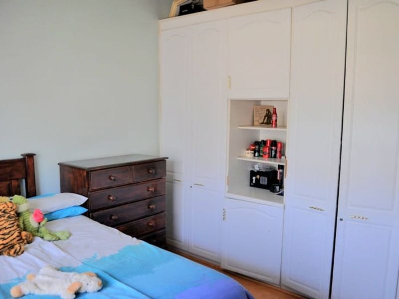 SMALL HOLDING FOR SALE WITH BEAUTIFUL VIEWS OF THE VAALDAM. - Photo 5