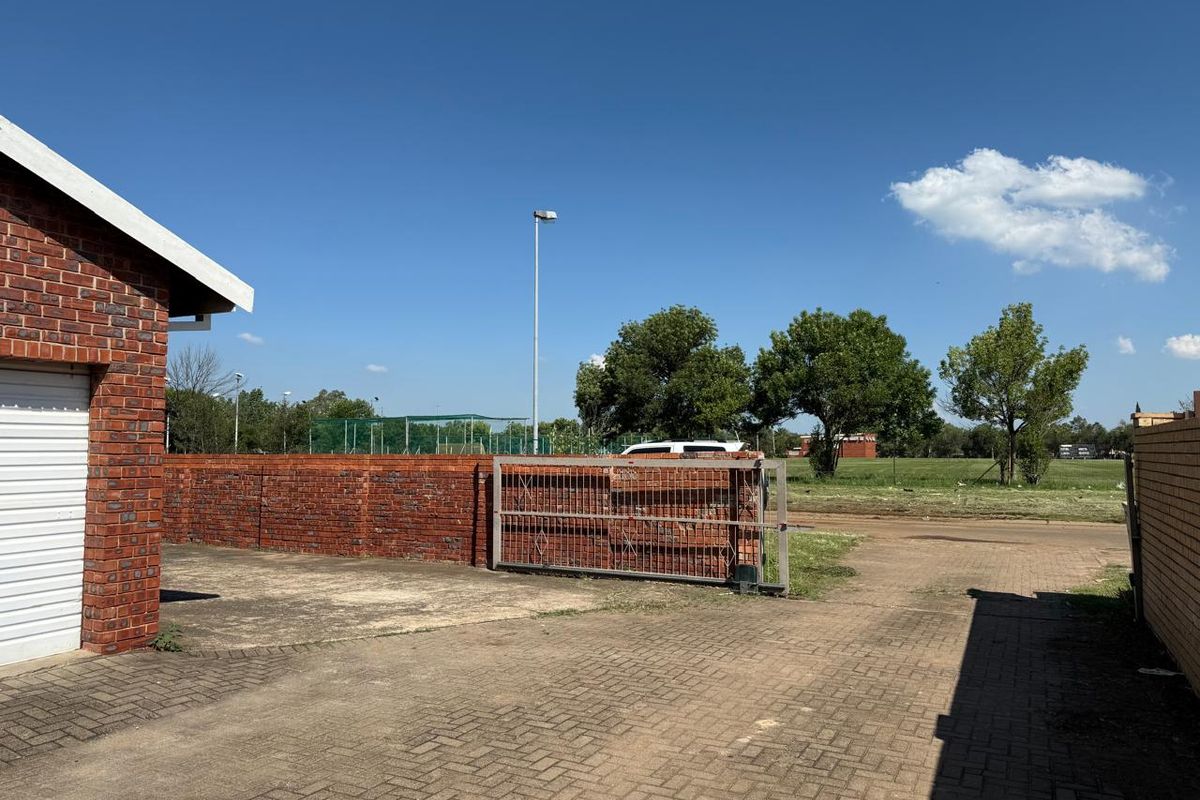 5 Unit Townhouse Complex for Sale - Photo 5