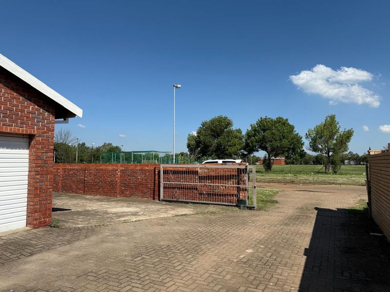 5 Unit Townhouse Complex for Sale - Photo 5