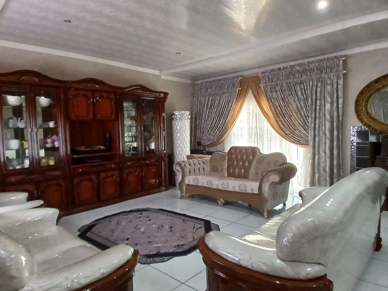 !Once in a Lifetime Opportunity!  !GREAT INVESTMENT! - Photo 2