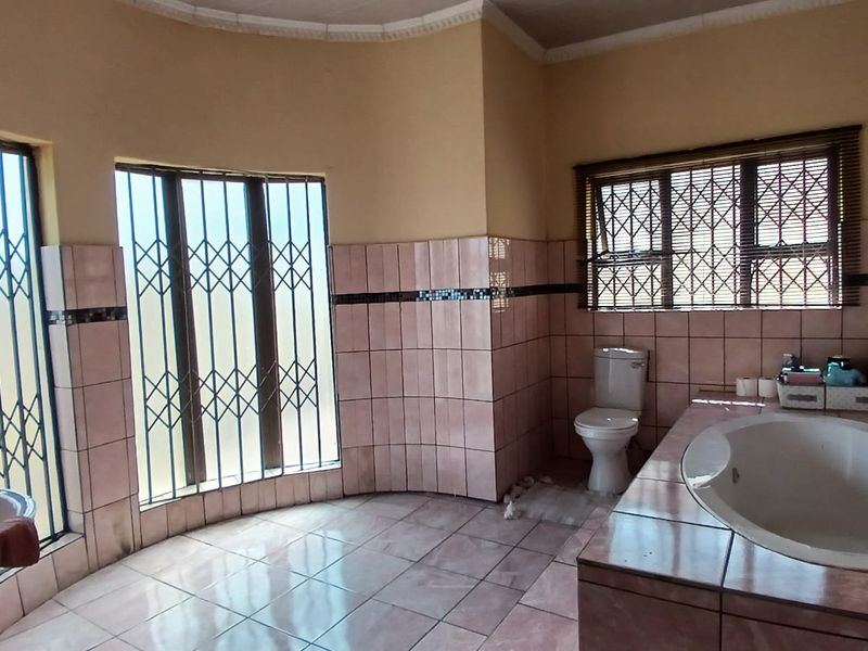 !Once in a Lifetime Opportunity!  !GREAT INVESTMENT! - Photo 6