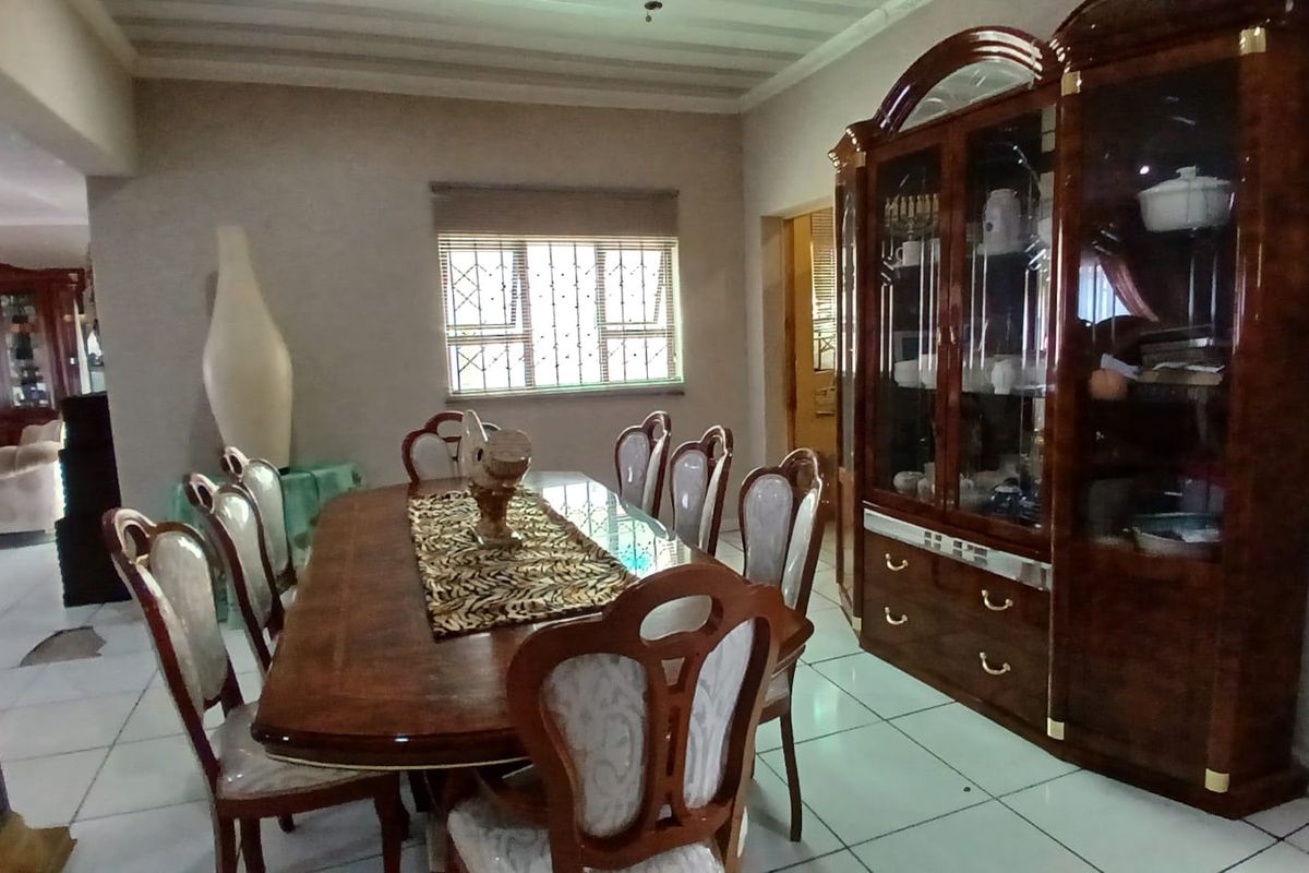 !Once in a Lifetime Opportunity!  !GREAT INVESTMENT! - Photo 3