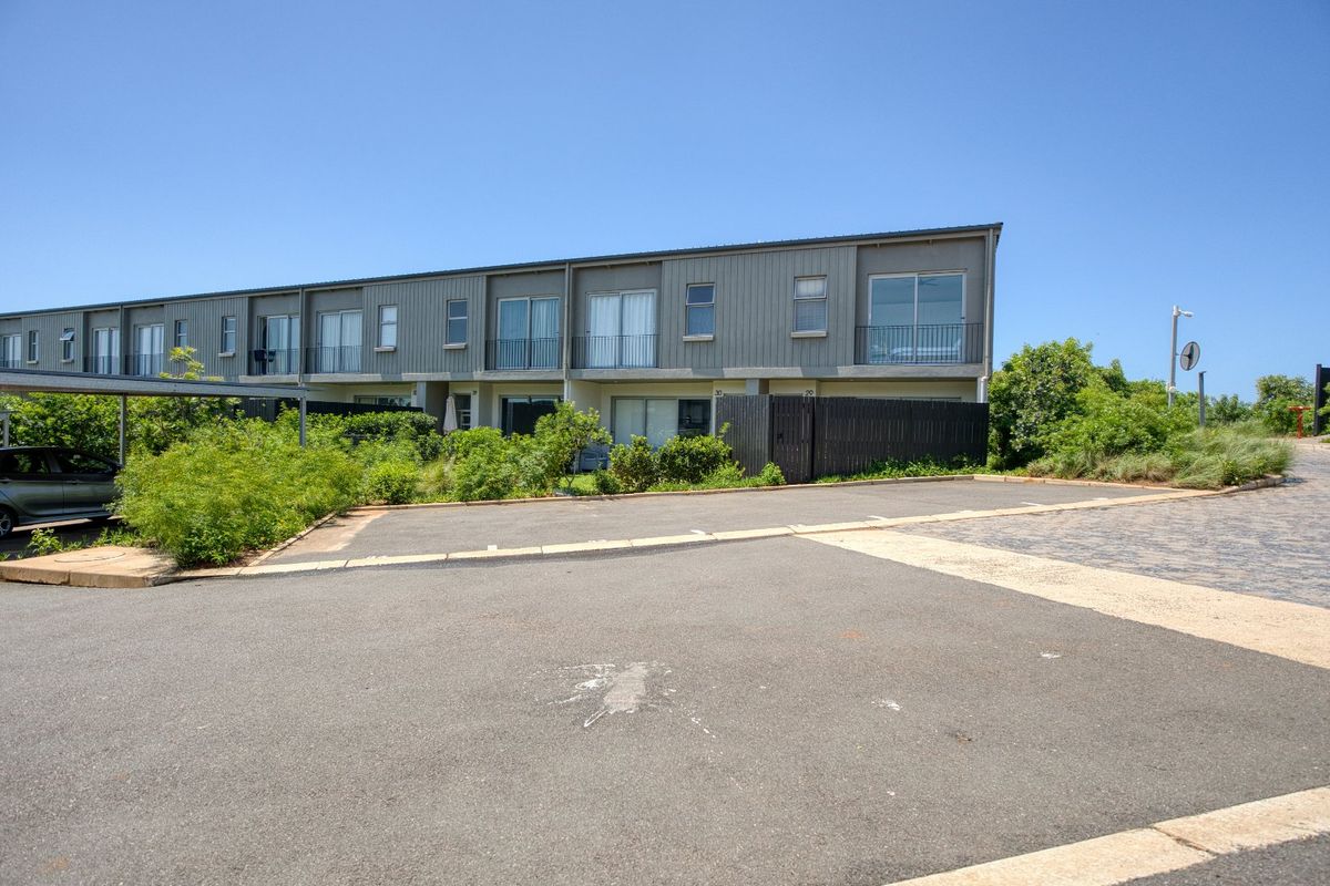 Stunning 3-Bedroom Townhouse in Zululami Estate - Photo 5