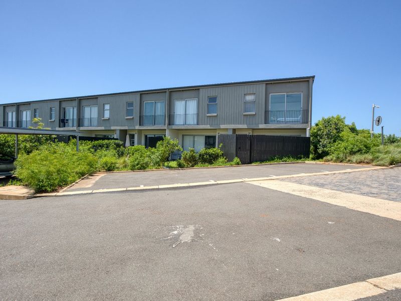 Stunning 3-Bedroom Townhouse in Zululami Estate - Photo 5