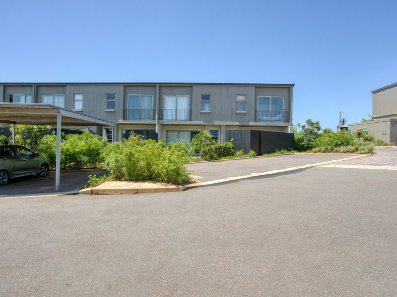 Stunning 3-Bedroom Townhouse in Zululami Estate - Photo 6