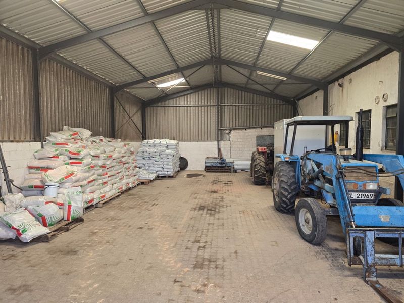 Exceptional 235 Ha Commercial Wine Farm in Stellenbosch - Photo 5